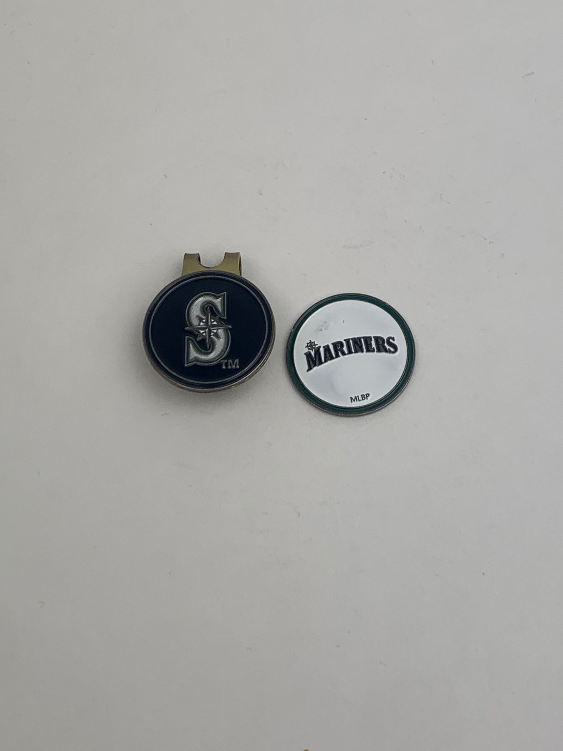 Seattle Mariners Cap Clip with 2 Golf Ball Markers