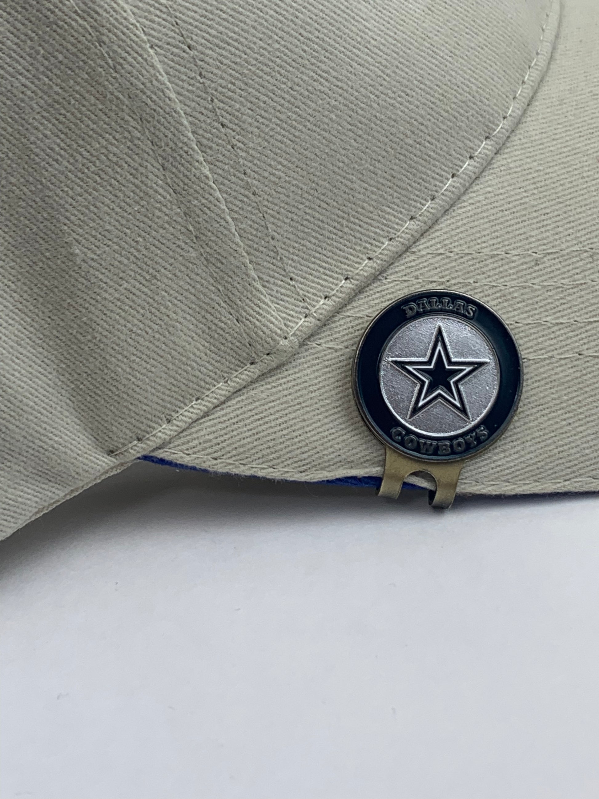 golf hat clips