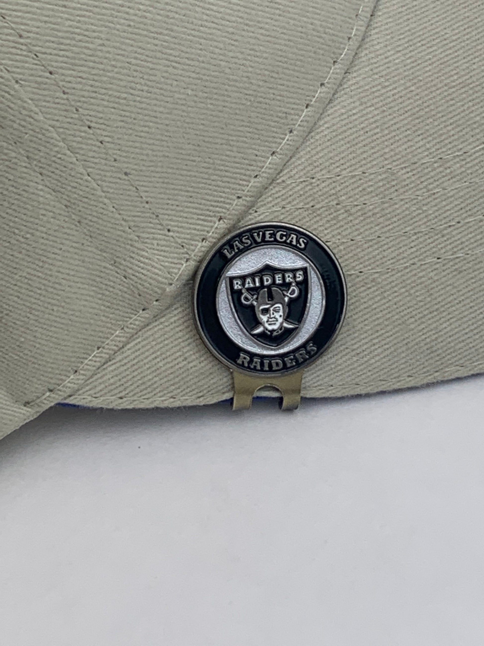 golf hat clips